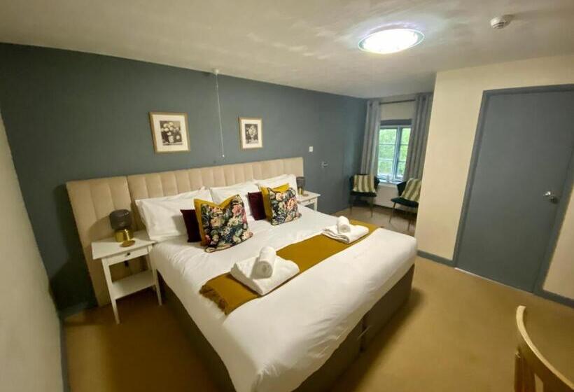 ユースホステル The Lion At West Pennard