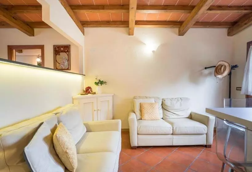 Podere Rosso Baccarà   Bed & Breakfast