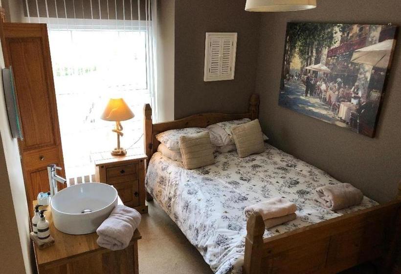 住宿加早餐  Cross Villa Accommodation