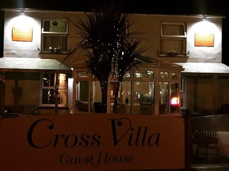 Aamiaismajoitus (B&B) Cross Villa Accommodation