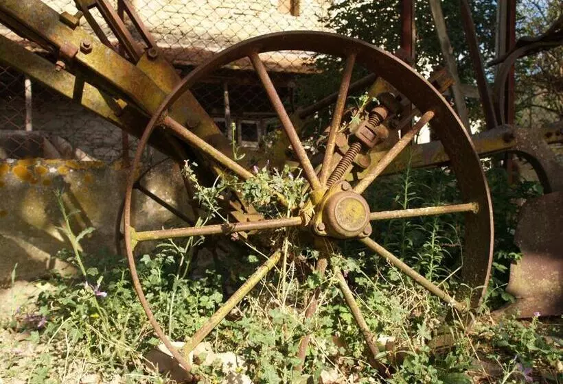 Aamiaismajoitus (B&B) Domaine De Luzenac