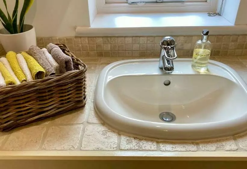 ベッドアンドブレックファースト Keepers Lodge