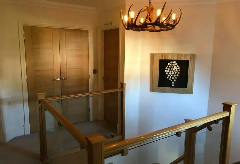 ベッドアンドブレックファースト Keepers Lodge