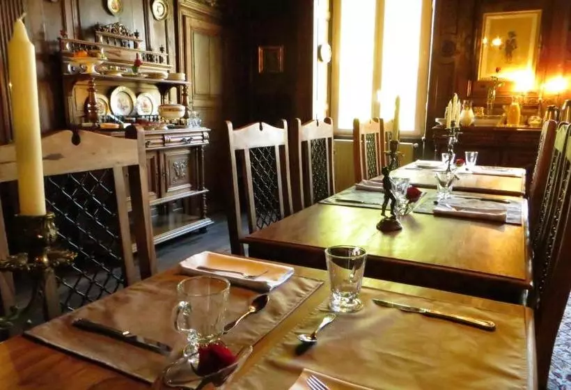 Aamiaismajoitus (B&B) Le Bailli De Montsaugeon