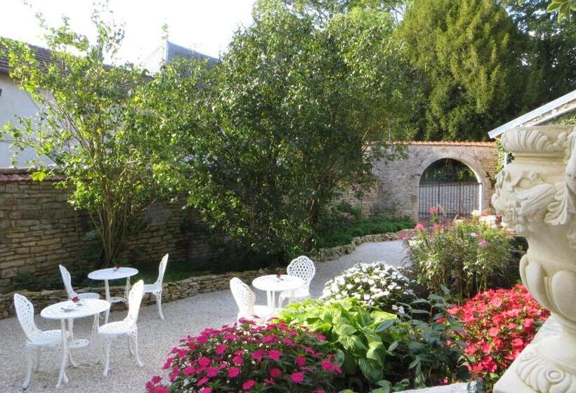 مبيت وإفطار Le Bailli De Montsaugeon