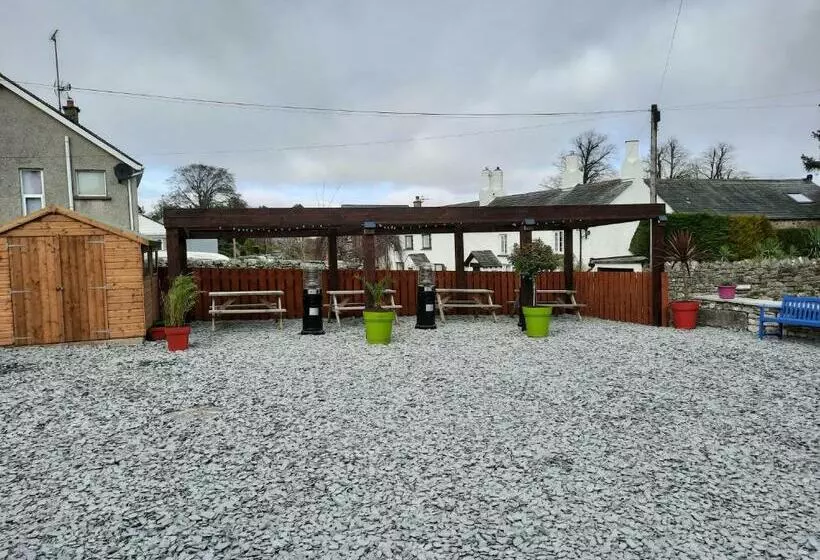 ベッドアンドブレックファースト The Ship Inn