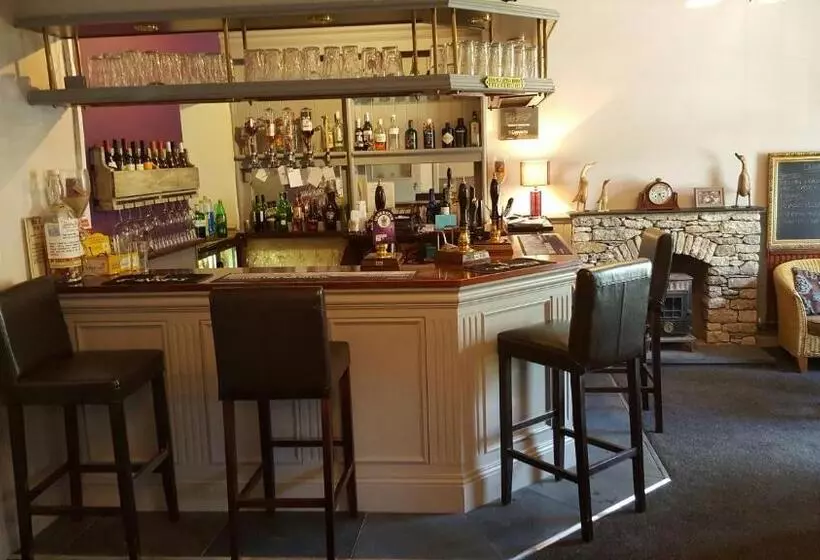 ベッドアンドブレックファースト The Ship Inn