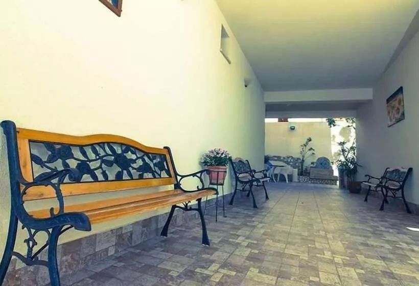 Aamiaismajoitus (B&B) Verdemare