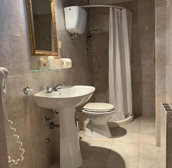 Отель Agriturismo Palazzo Val Del Sasso