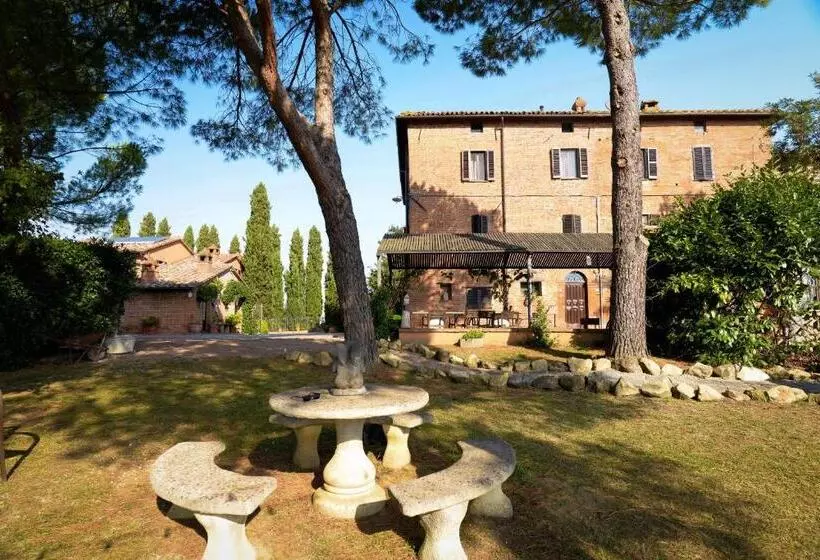 Hotelli Agriturismo Palazzo Val Del Sasso