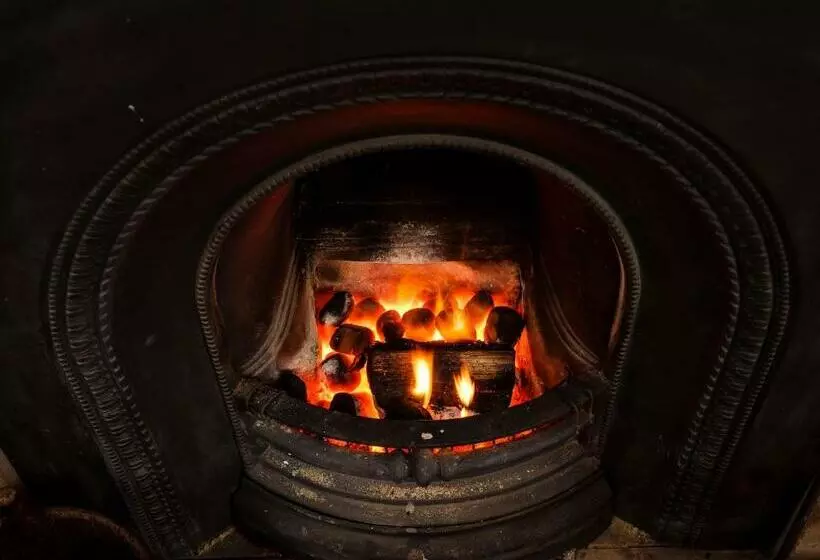 ホテル The Wheatsheaf At Beetham