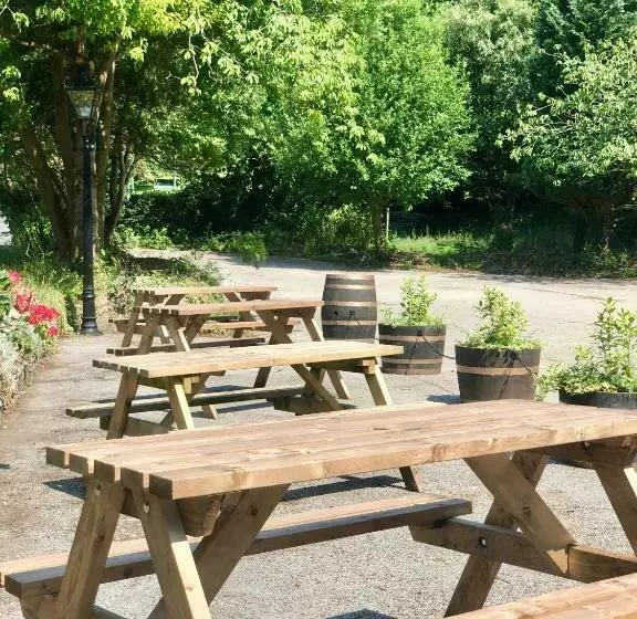 ホテル The Wheatsheaf At Beetham