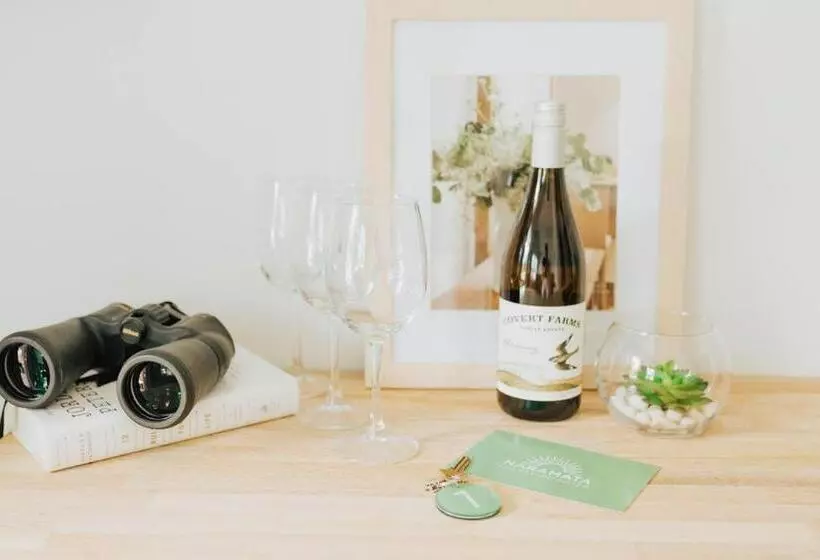 Motelli Naramata Courtyard Suites