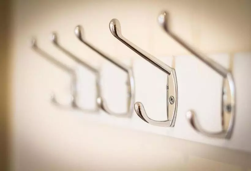 Majatalo Fair Oak House Exeter Airport