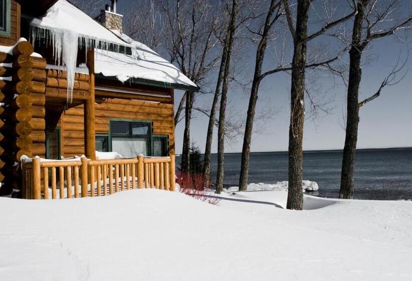 אתר נופש Grand Superior Lodge