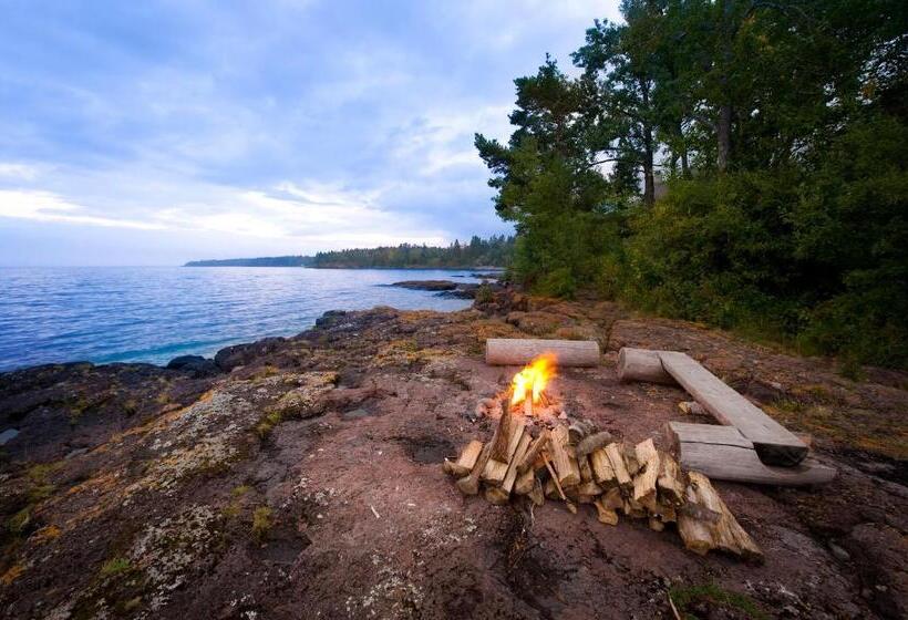 אתר נופש Grand Superior Lodge