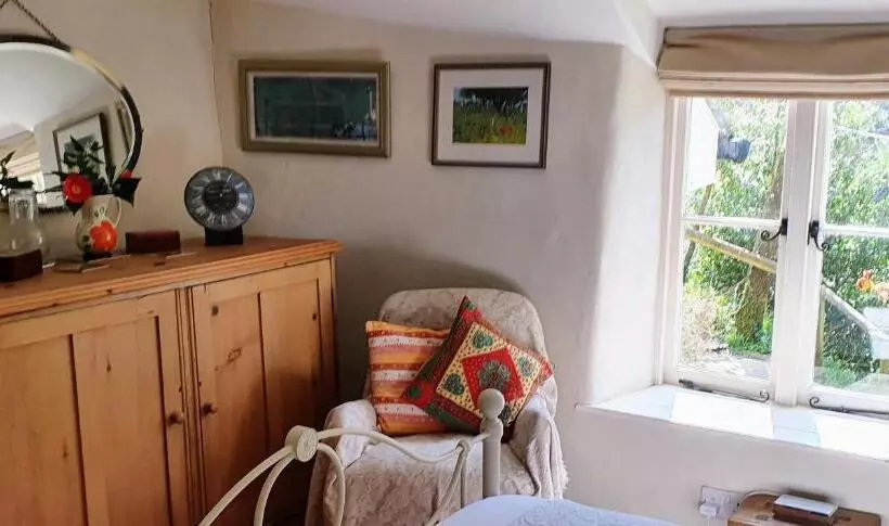 Tracebridge Cottage B&b