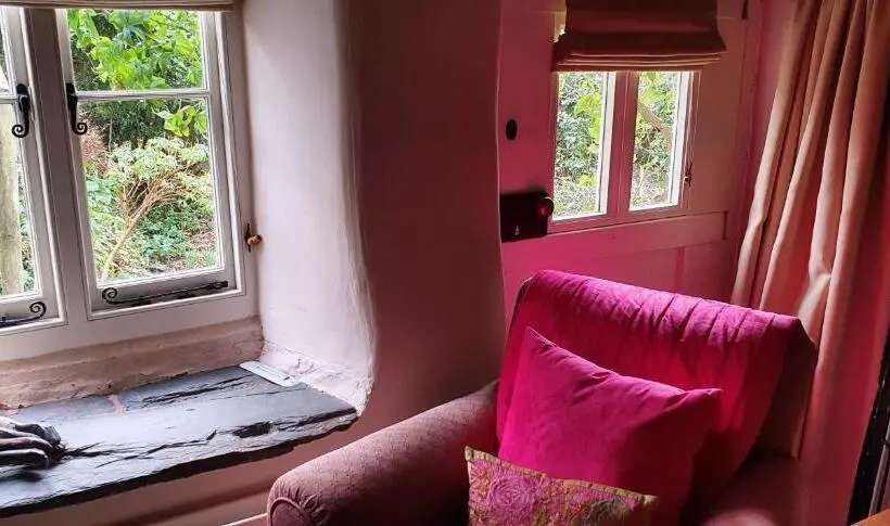 Tracebridge Cottage B&b