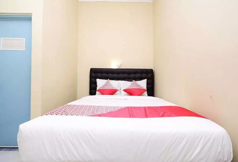 Boytown Hotel By Oyo Rooms