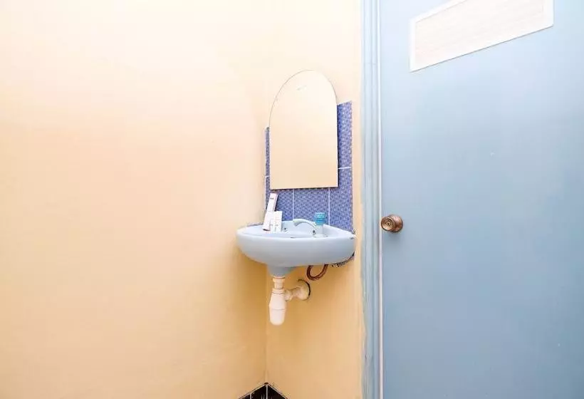 Boytown Hotel By Oyo Rooms