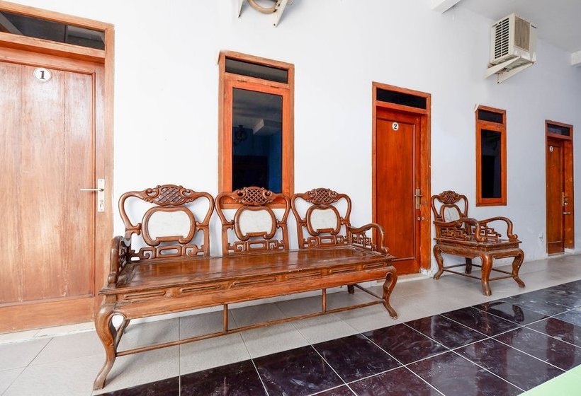 Boytown Hotel By Oyo Rooms