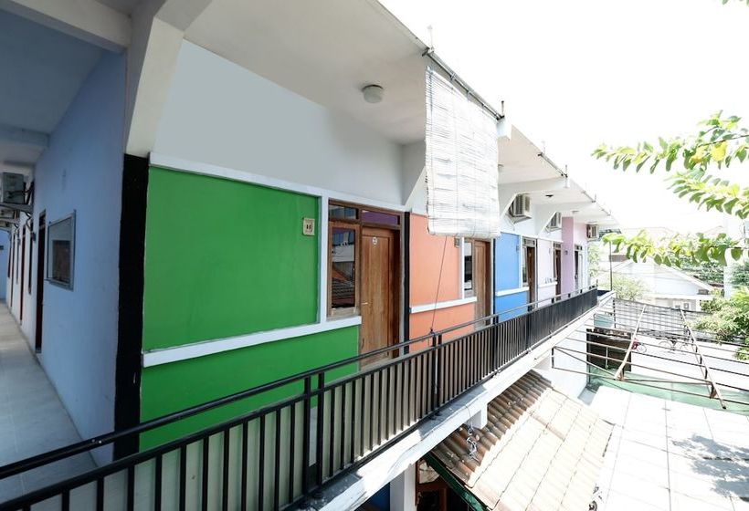 Boytown Hotel By Oyo Rooms