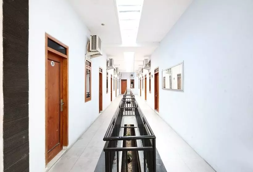 Boytown Hotel By Oyo Rooms