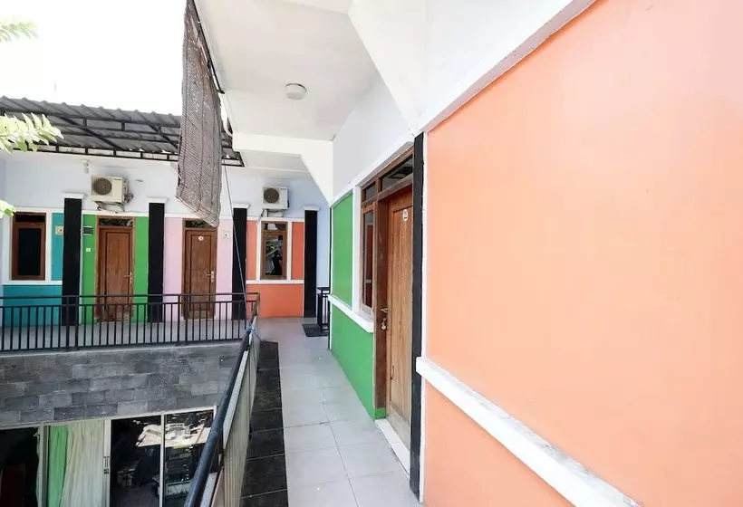 Boytown Hotel By Oyo Rooms