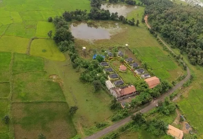 Hotelli Camp Serai Tiger Tadoba