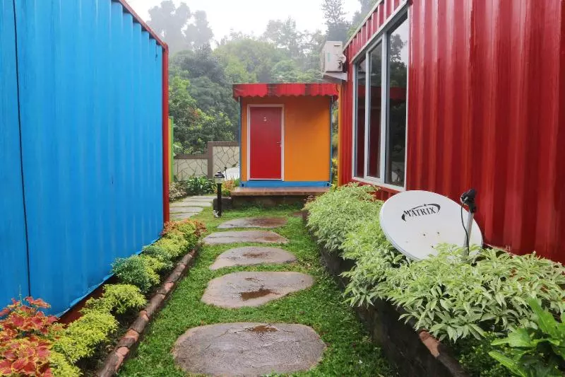 Hotel Container Inn