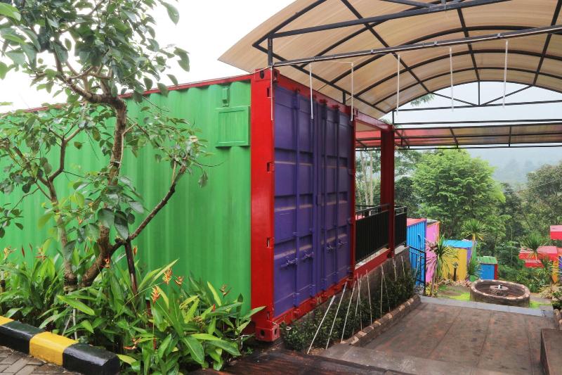 Szálloda Container Inn