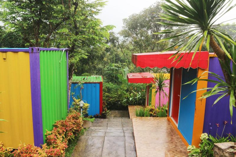 Szálloda Container Inn