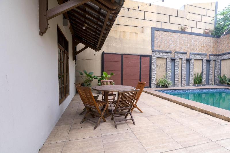 Otel Kasmaran Guest House By Oyo Rooms