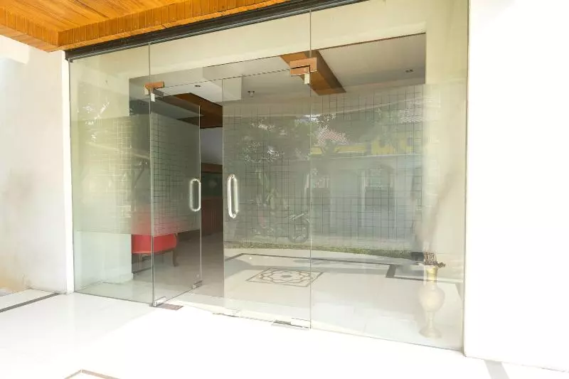 Hotelli Kasmaran Guest House By Oyo Rooms