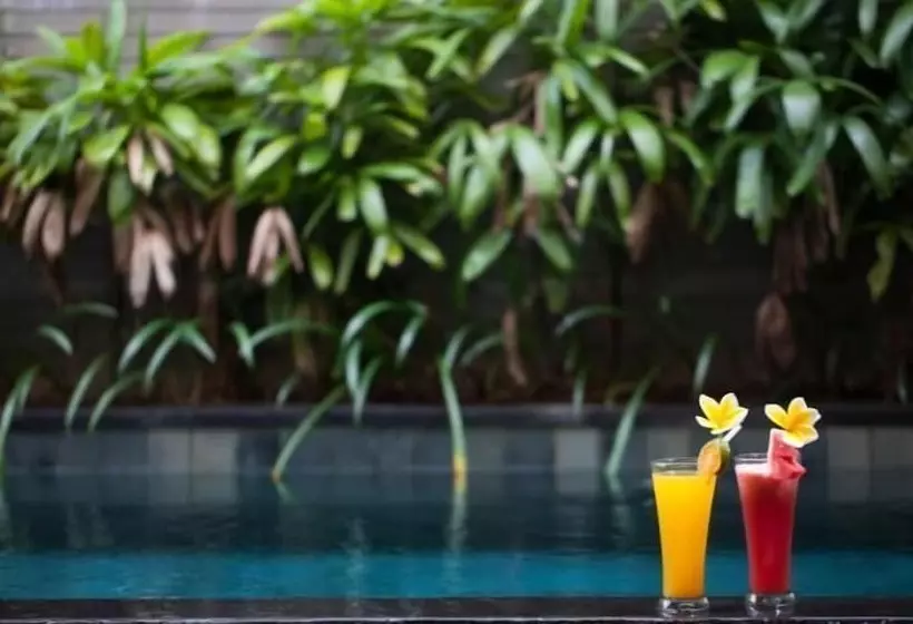 Hotelli Munari Villa And Spa Batubulan