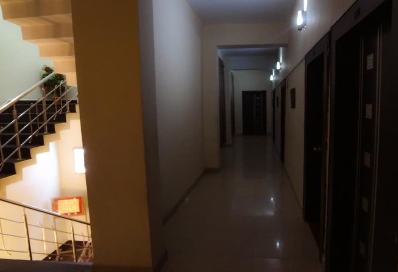 Отель Parvati Palace Sehore