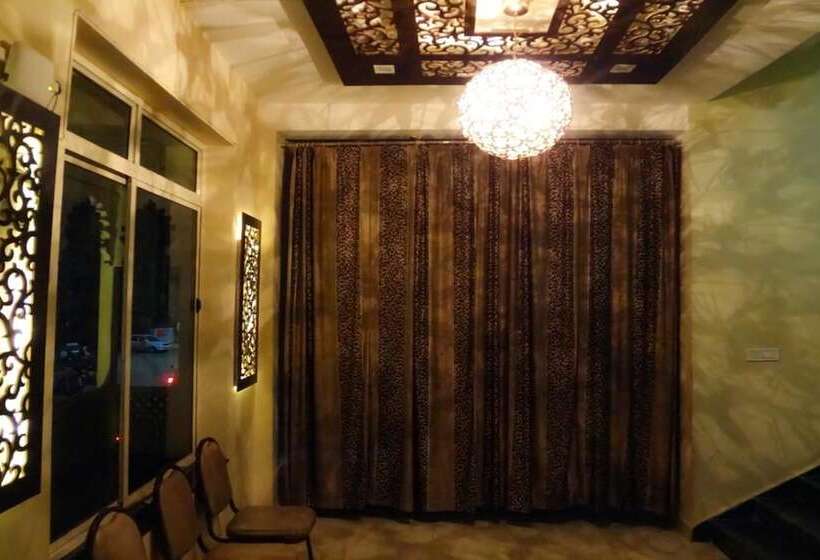 Отель Parvati Palace Sehore