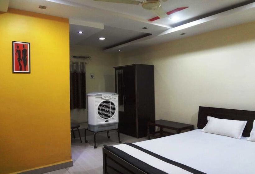 Отель Parvati Palace Sehore