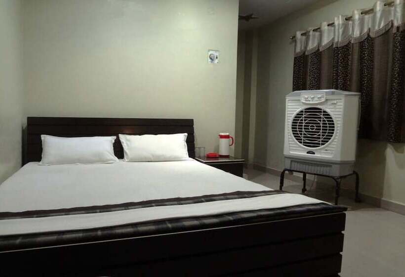 Отель Parvati Palace Sehore