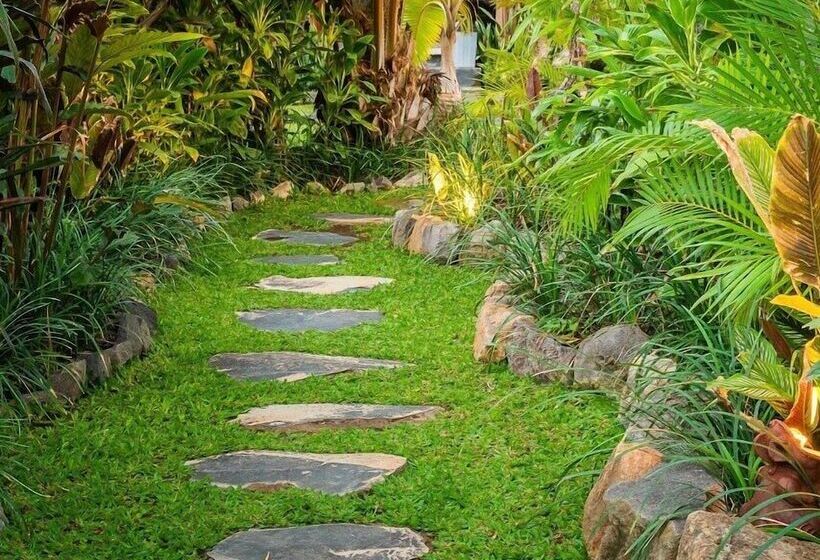 Отель Pondok Wisata Sartaya 2