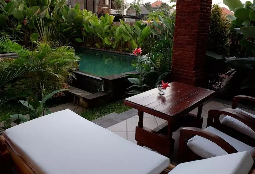 Majatalo Wayan Garden
