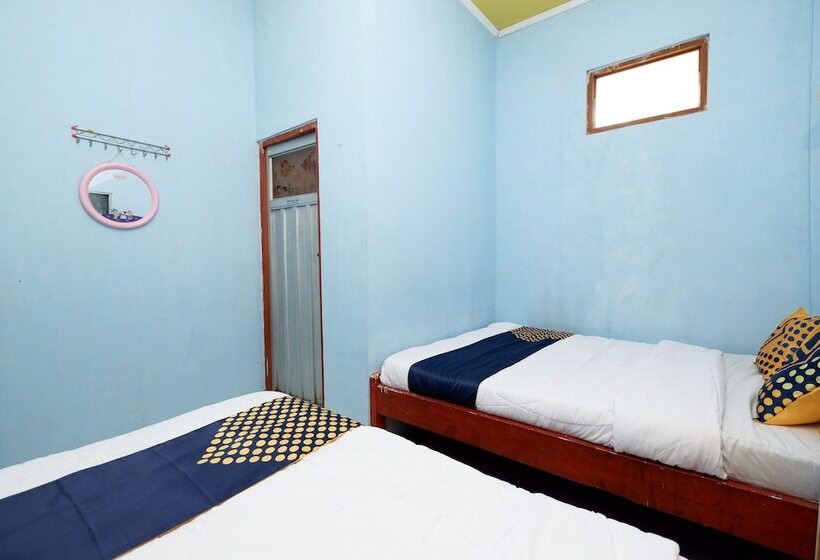 Cămin Spot On 2112 Homestay Lestari Dieng Syariah