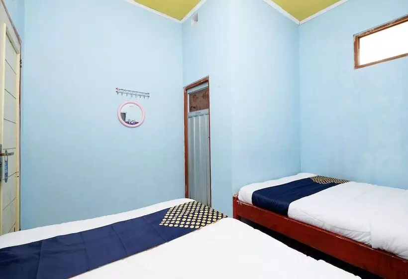 Retkeilymaja Spot On 2112 Homestay Lestari Dieng Syariah
