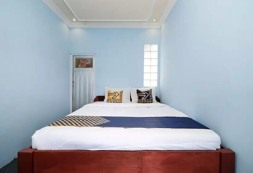 Retkeilymaja Spot On 2112 Homestay Lestari Dieng Syariah