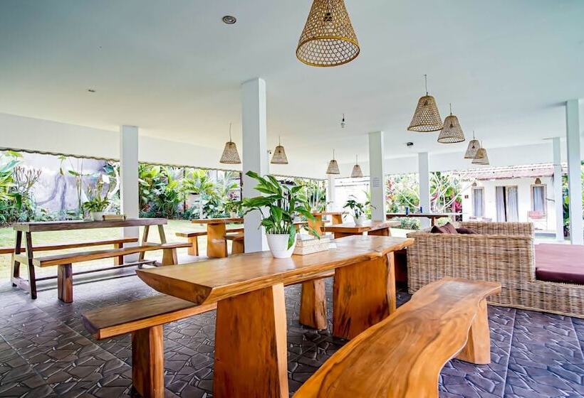 住宿加早餐  Agung Wiwin Homestay & Restaurant