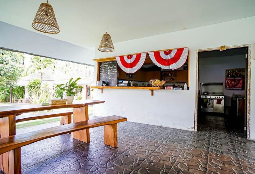 住宿加早餐  Agung Wiwin Homestay & Restaurant