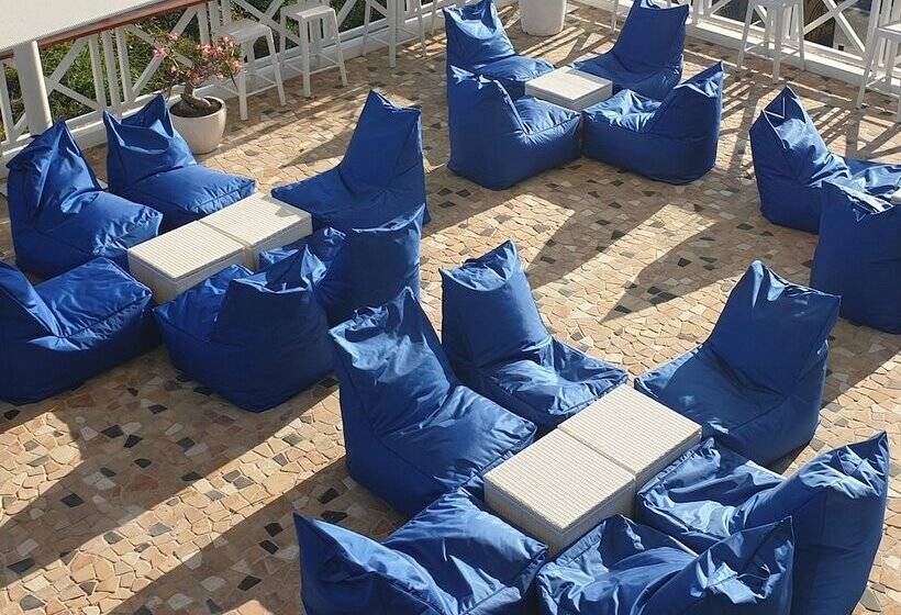 Bed and Breakfast Camp 308