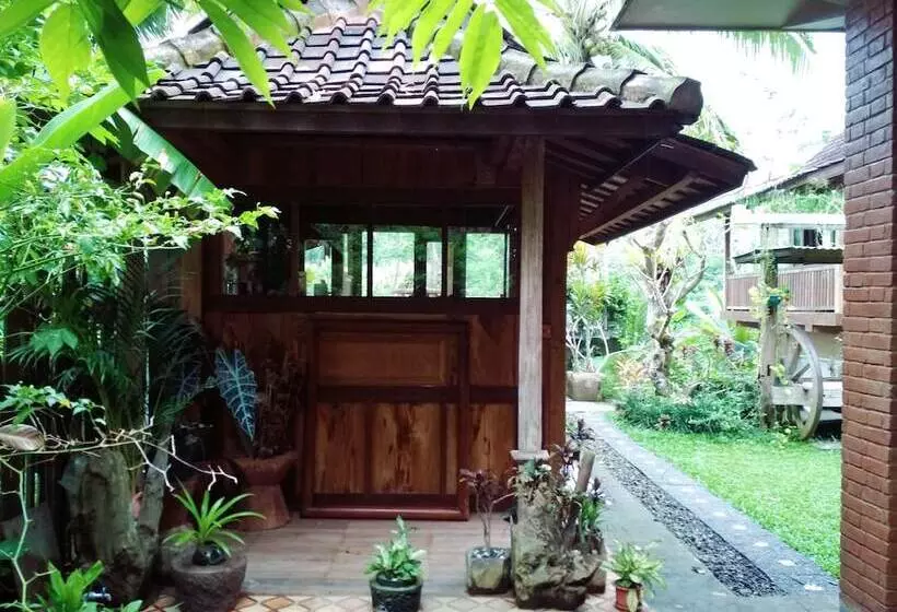 ベッドアンドブレックファースト Jatiwangi Villa