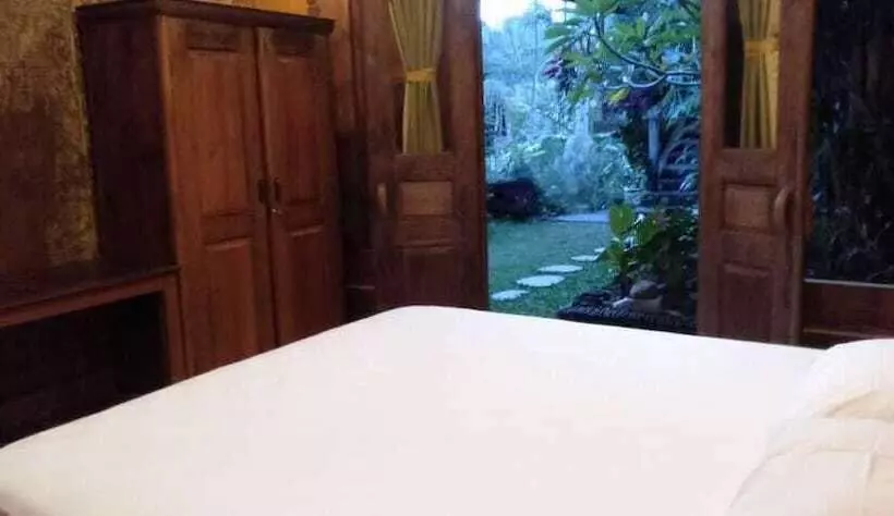 ベッドアンドブレックファースト Jatiwangi Villa