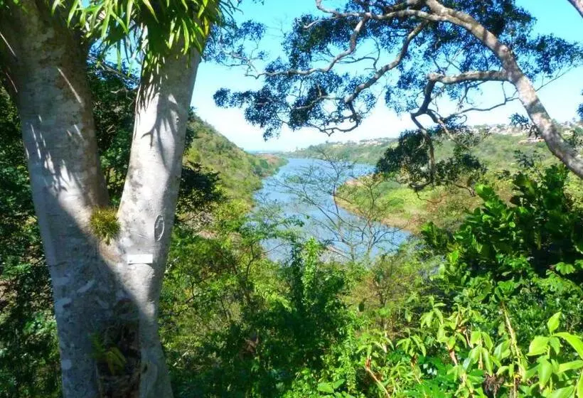 Aamiaismajoitus (B&B) Royston Hall Historical Guesthouse